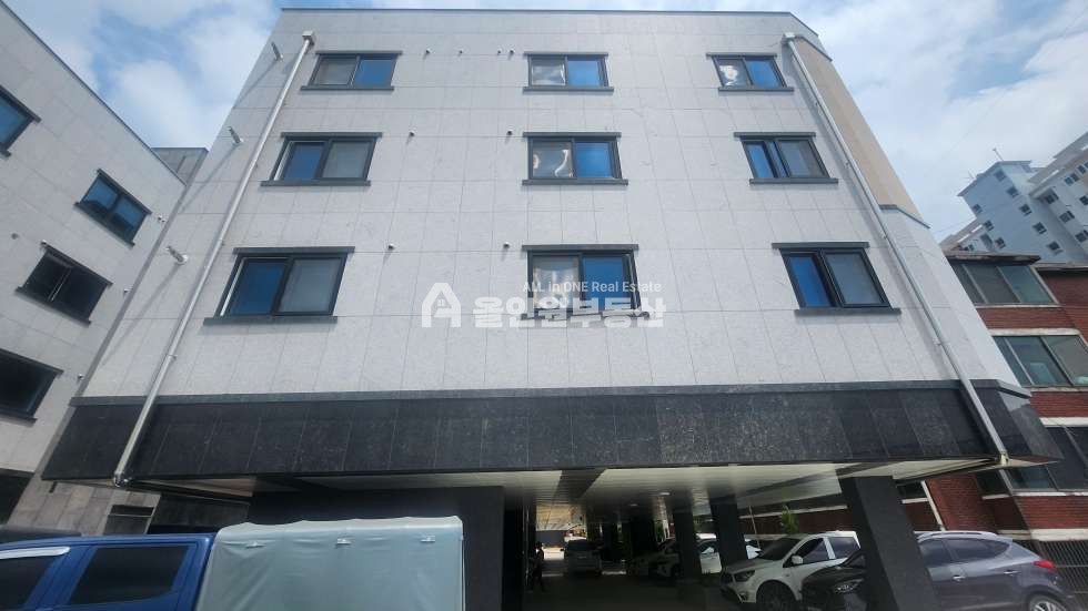 충남 천안서북구 성환읍 성환리 천안다가구 19가구 사무실1개인 대학가 및 산업단지 근처에 위치하며 앞으로 더많은 신축 산업단지가 예정된 미래창창한 곳 매매 매물번호 10283 사진 2