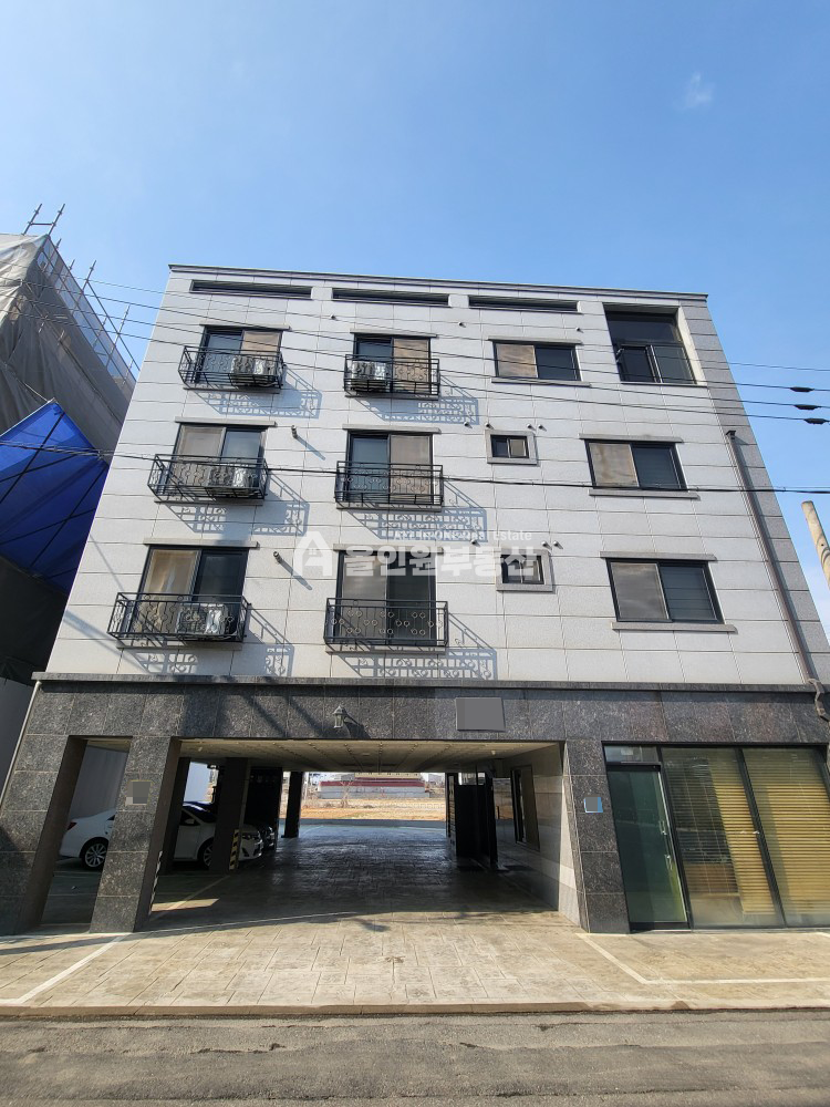 경기 평택시 팽성읍 근내리 경기도 평택시 상가주택 건물통매매 팽성읍 근내리 핫한 고덕과 15분! 6년된 건물 16가구에 상가1개 까지! 매매 매물번호 10193 사진 1