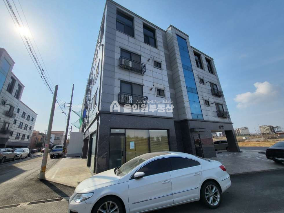 경기 평택시 팽성읍 근내리 경기도 평택시 상가주택 건물통매매 팽성읍 근내리 핫한 고덕과 15분! 6년된 건물 16가구에 상가1개 까지! 매매 매물번호 10193 사진 2