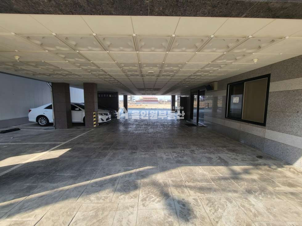 경기 평택시 팽성읍 근내리 경기도 평택시 상가주택 건물통매매 팽성읍 근내리 핫한 고덕과 15분! 6년된 건물 16가구에 상가1개 까지! 매매 매물번호 10193 사진 5