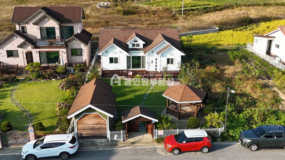 충남 천안동남구 병천면 가전리 천안전원주택 정자가 있는 아름다운 정원, 리모델링 된집! 피톤치드 넘치는 편백나무집! 매매 매물번호 10340 사진 1
