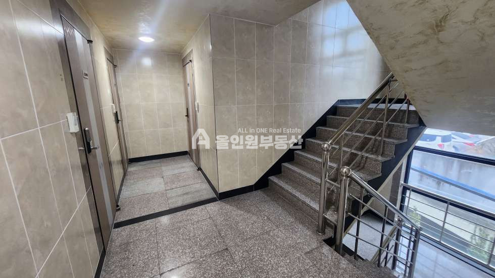 충남 천안서북구 성정동 천안 성정동 다가구 통매매 19가구 축구센터 근처 위치 주거환경 모두 좋은 꿀매물 매매 매물번호 10189 사진 8