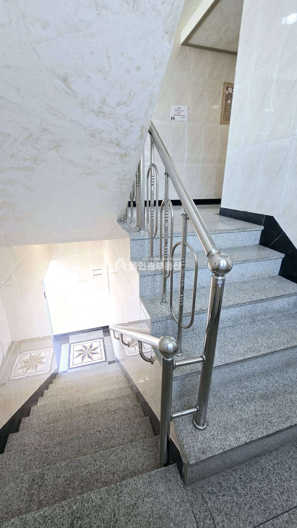 경기 평택시 용이동 평택다가구 올리모델링된 깔끔한 건물 위치도 좋아 대학과 산업단지 모두 한꺼번에 잡은 수요 끝내주는곳 매매 매물번호 10441 사진 3