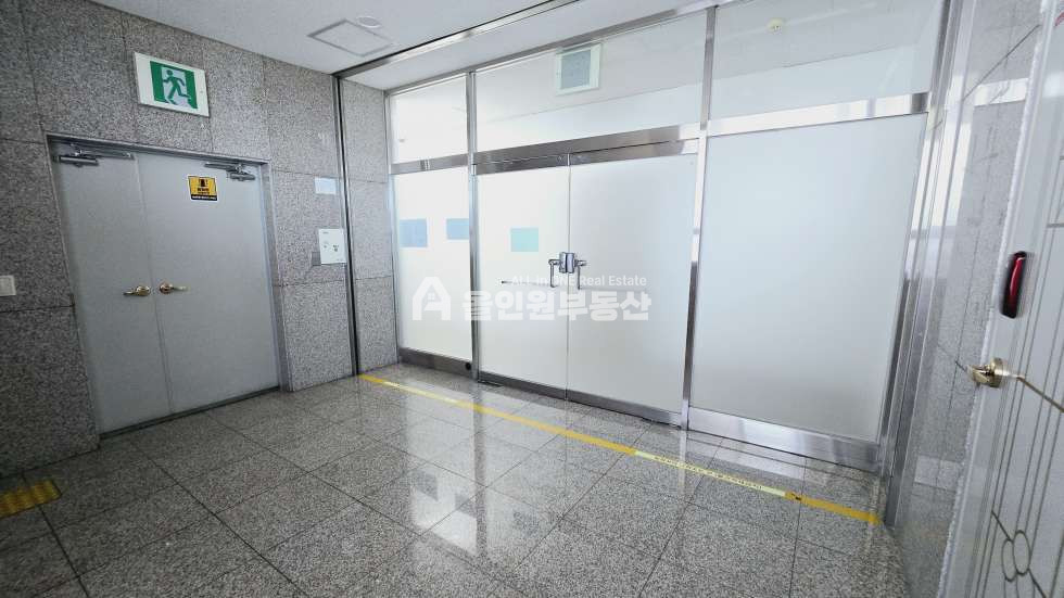 충남 천안동남구 문화동 급매! 천안빌딩 올근생꼬마빌딩! 천안역, 터미널 근방 올근생 빌딩! 아파트단지에 둘러쌓인 단지내 상가같은곳! 매매 매물번호 10231 사진 12