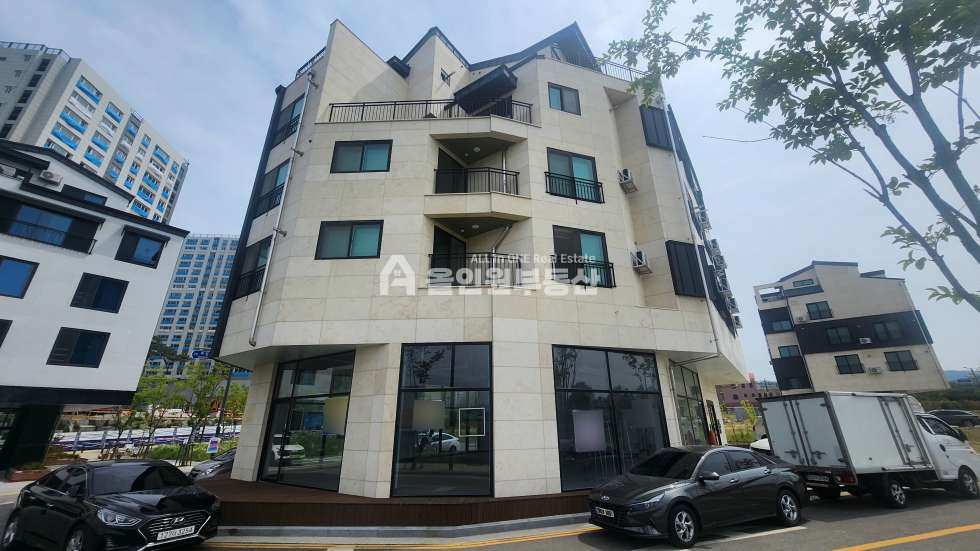 충남 천안서북구 부대동 급매! 천안상가주택매매 미래를 위한 선택! 미래가치 최상! 주인세대 있는 투룸 투베이로 된 수익률 높은 건물! 매매 매물번호 10270 사진 1