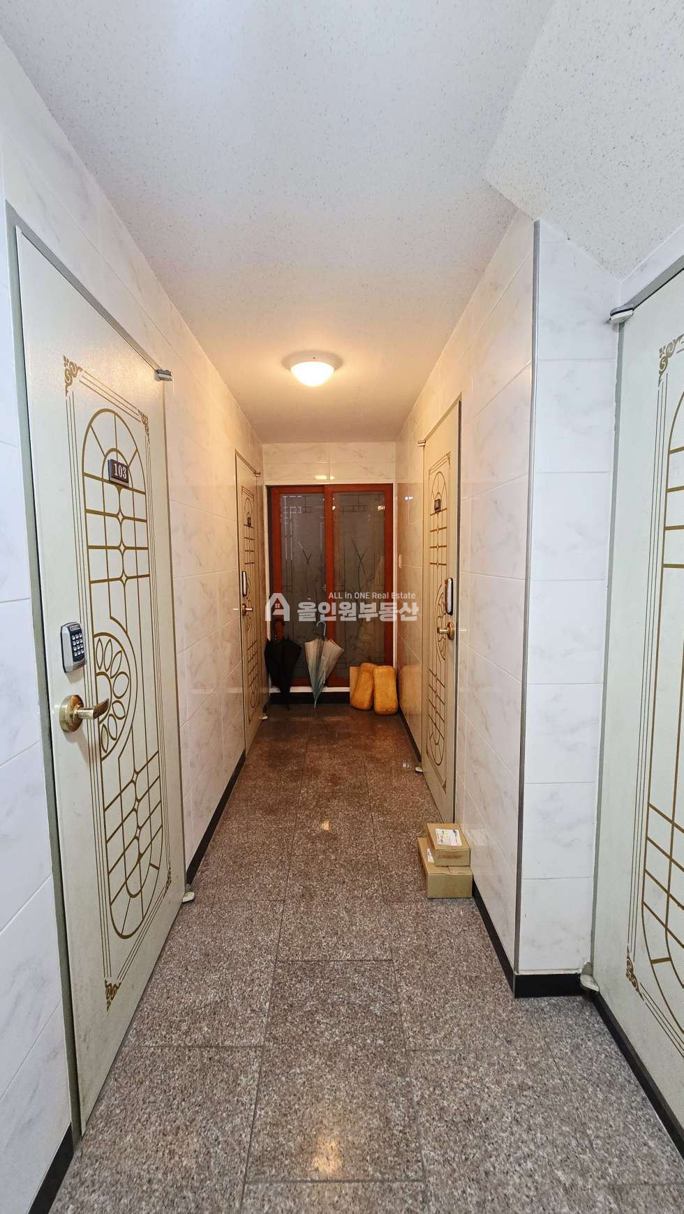 서울 관악구 신림동 서울건물매매 신림역 근방 초초초역세권 도보 1분거리 건물! 주인세대까지 있는곳! 매매 매물번호 10526 사진 3
