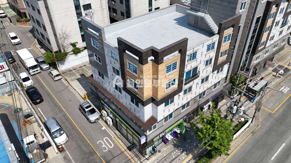 충남 천안서북구 성정동 천안상가주택 급매로 파격적인가격! 마지막 기회다! 상가부터 19가구에 주인세대까지 있는 곳을 손에 넣을 수 있는 기회 매매 매물번호 10243 사진 1