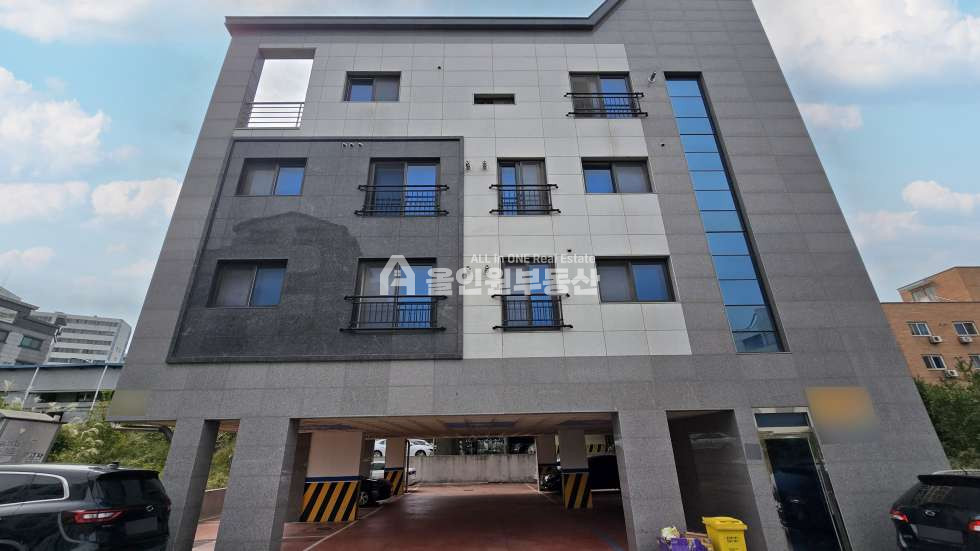 충남 천안동남구 신방동 천안 신방동 12억대 수익형건물 통매매 주인세대 거주하면서 수익내기 좋은 건물 매매 매매 매물번호 10050 사진 1