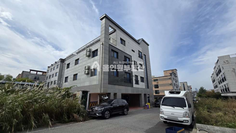 충남 천안동남구 신방동 천안 신방동 12억대 수익형건물 통매매 주인세대 거주하면서 수익내기 좋은 건물 매매 매매 매물번호 10050 사진 3