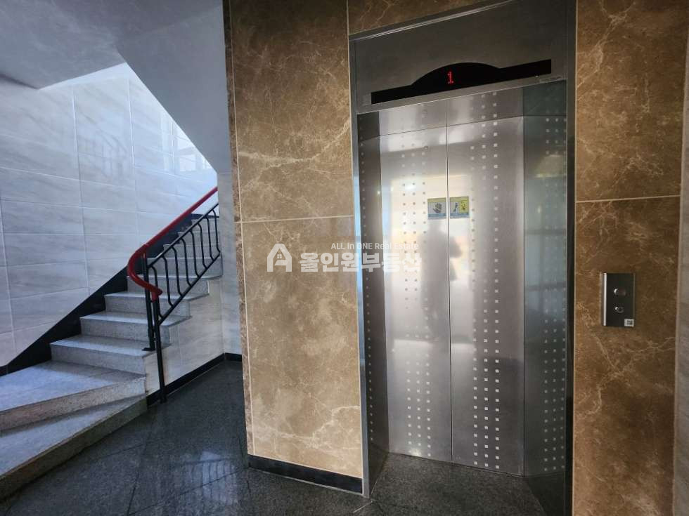 충남 천안서북구 성환읍 성월리 천안 성환읍 다가구 통매매 매매가 16억 대학가 근처에 위치한 공실 없는 꿀매물! 매매 매물번호 10063 사진 3