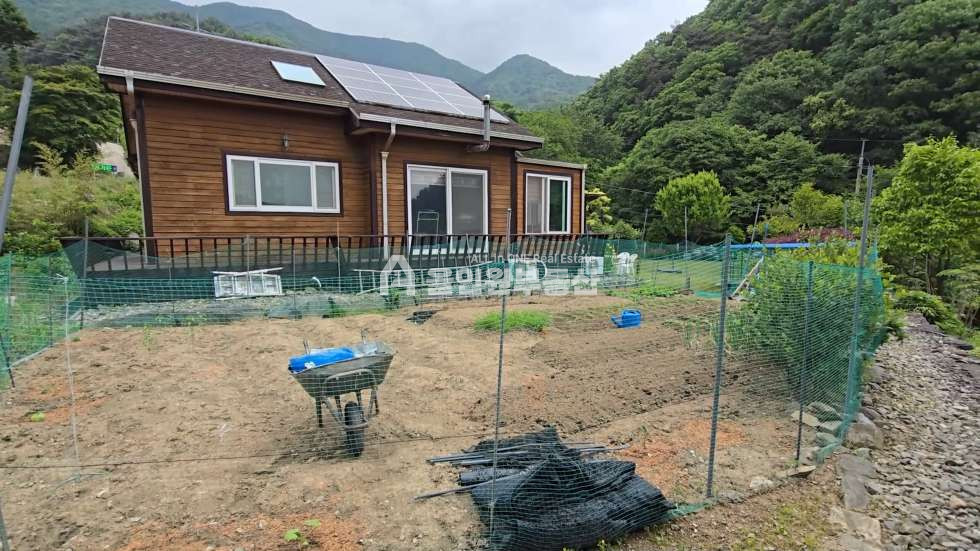 충남 천안동남구 광덕면 광덕리 급매!! 2가구 쌍둥이 천안 전원주택! 저 푸른 산속 위에 그림같은 집! 지금 아니면 기회없다 매매 매물번호 10234 사진 7