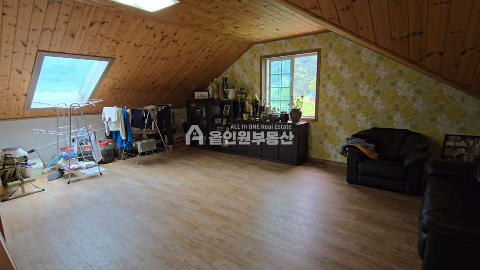 충남 천안동남구 광덕면 광덕리 급매!! 2가구 쌍둥이 천안 전원주택! 저 푸른 산속 위에 그림같은 집! 지금 아니면 기회없다 매매 매물번호 10234 사진 16
